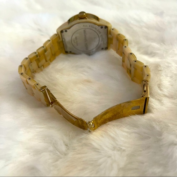 Michael Kors light Tortoise, Gold, pave watch - Picture 3 of 5